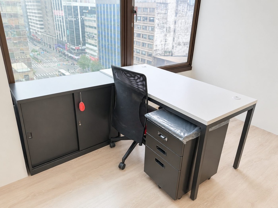 某企業・辦公室