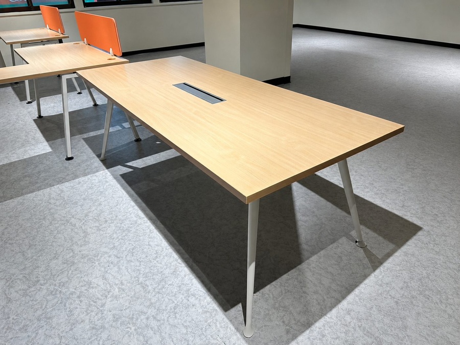 某企業・辦公室