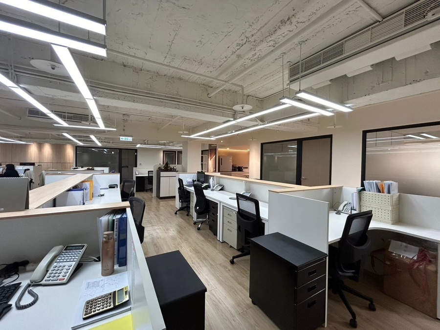 某企業・辦公室