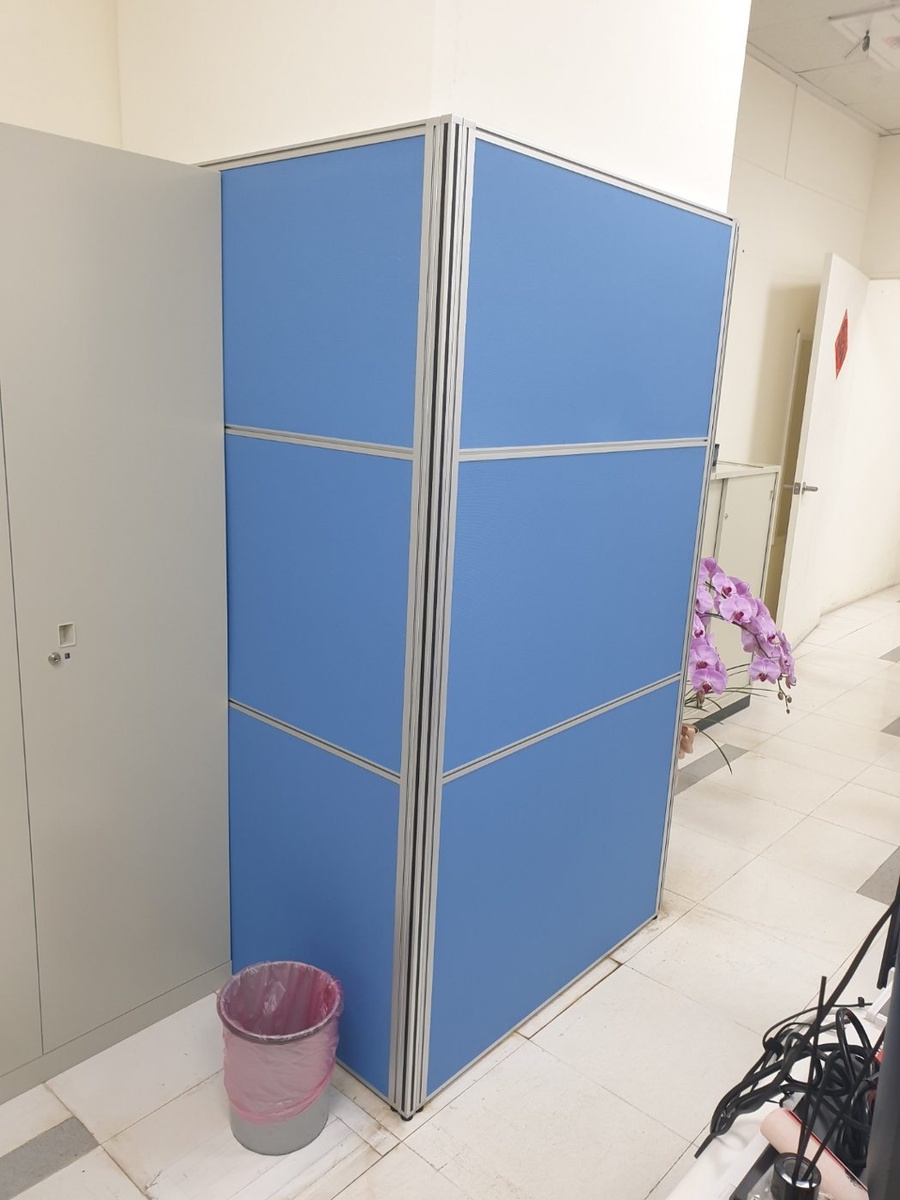 某百貨商場