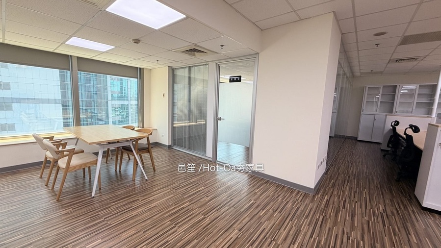 高雄某企業・辦公室