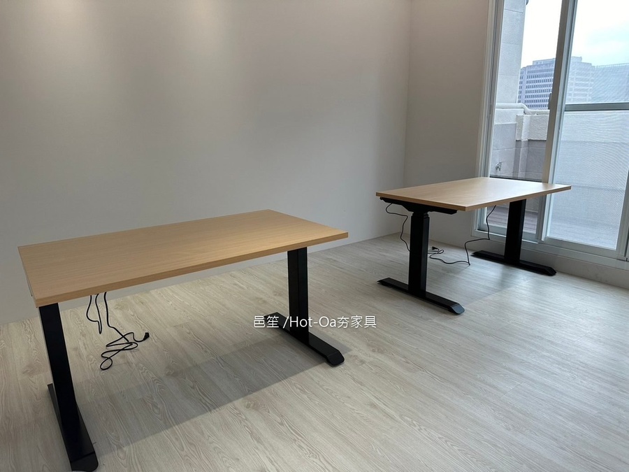 某企業・辦公室