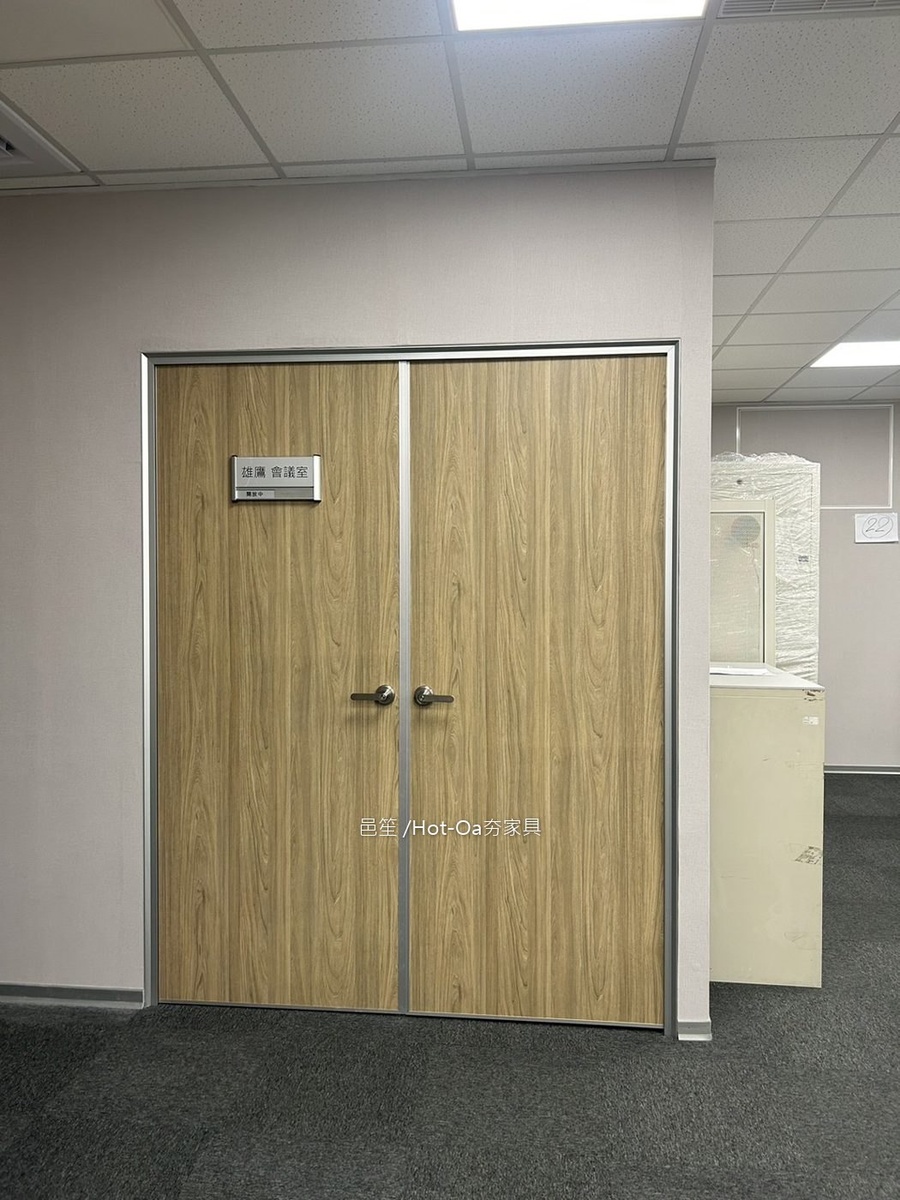 某企業・辦公室